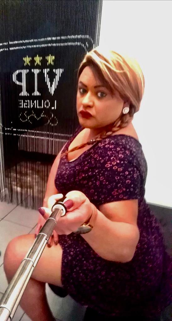 TÚ AMA BELLA Y DOTADA