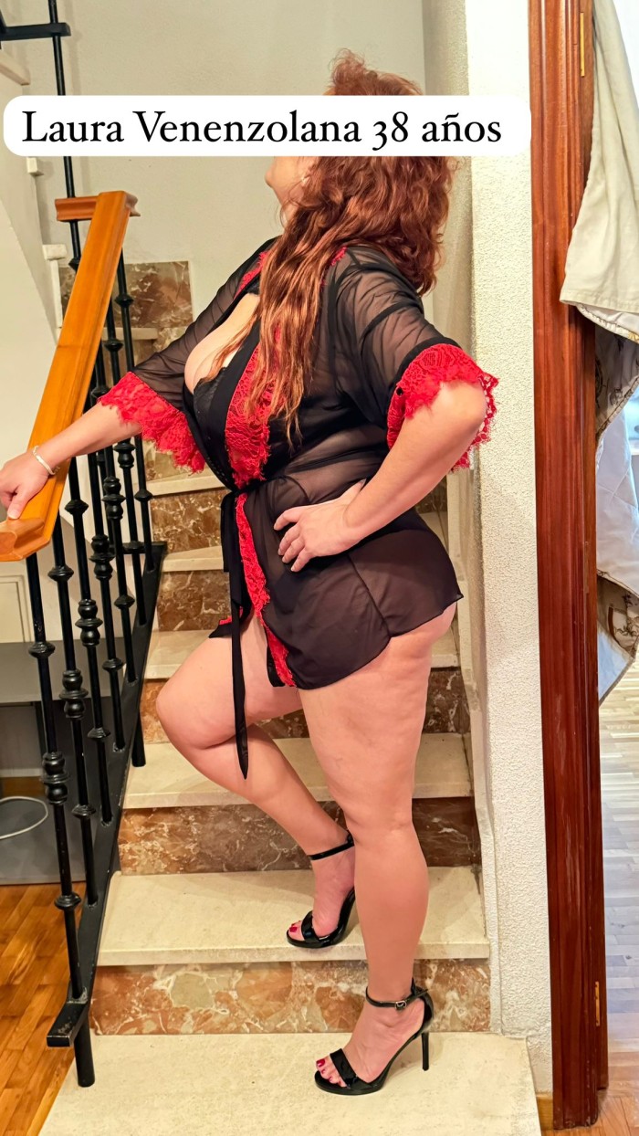 Laura colombiana cachonda chichona disponible