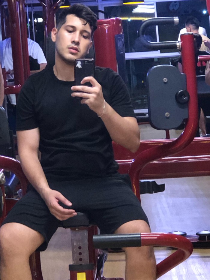 Juan andres con sitio privado y discreto. Disponib