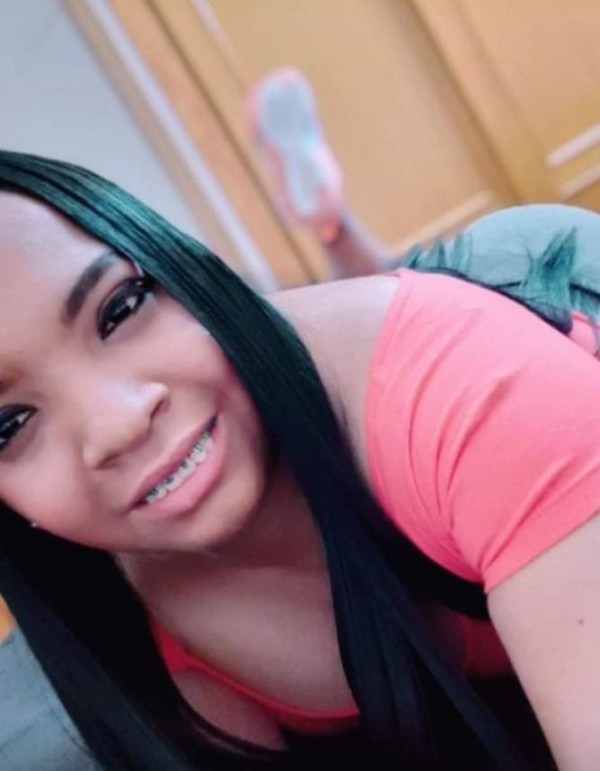 Latina disponible 24/7