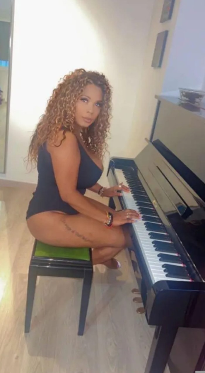 Novedad Latina Caliente Ardiente Fiestera Cañera