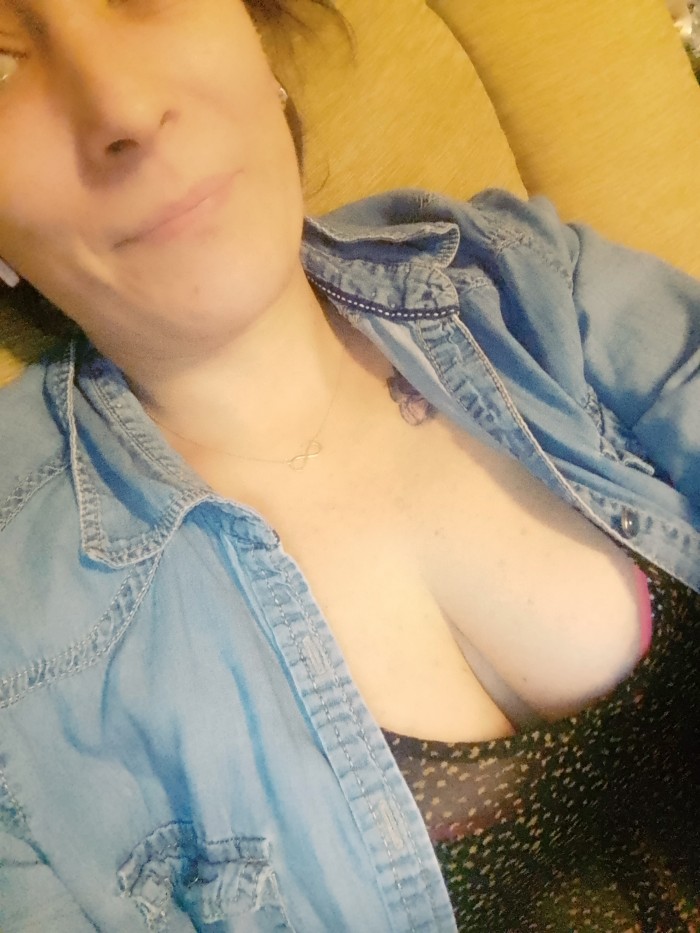 Catalana 100 pecho natural curvas buen culo