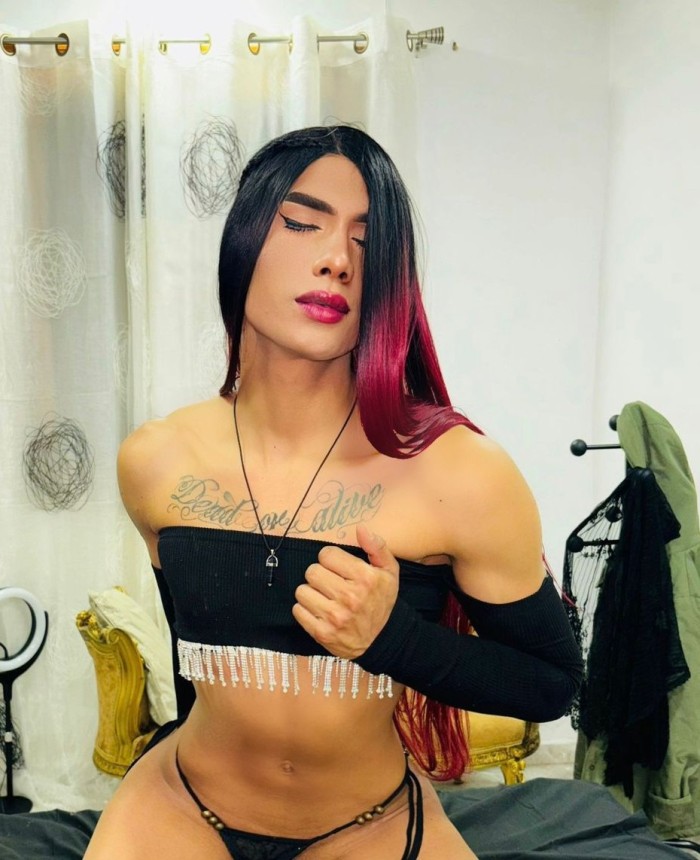 VALENTINA BELLA CHICA TRANS FEMENINA
