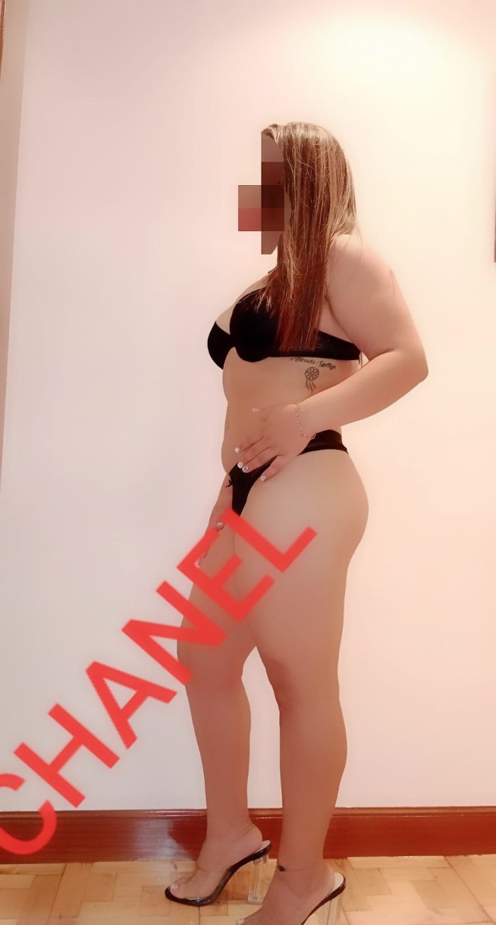 CHANEL! TRAVIESA Y SEDUCTORA!! TRETO