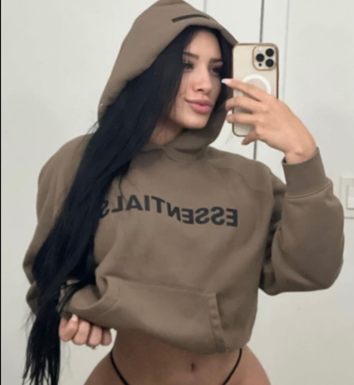 ANDREA CULONA FIESTERA NUEVA EN BARCELONA