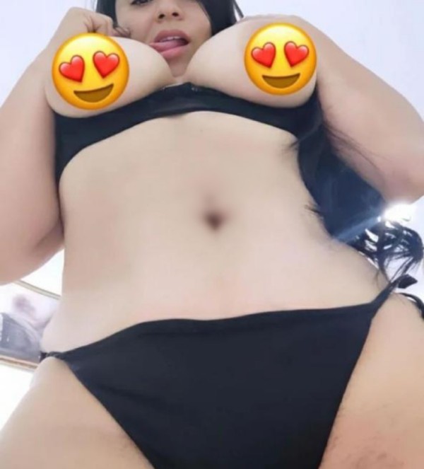 SABOREO TU POLLA ORAL AL FRANCÉS PAROLO MASAJEO POM MI COÑO EN TU CARA BABY