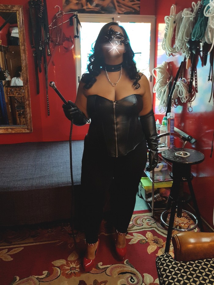 AMA,SALAS DE SADO ALTAMENTE EQUIPADAS BDSM