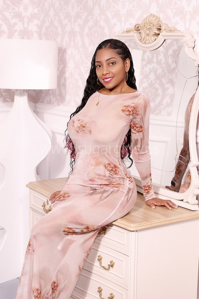 Neri chica curvy disponible las 24 horas