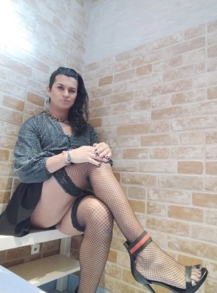 PAMELA TRANS ACTIVA DOMINANTE