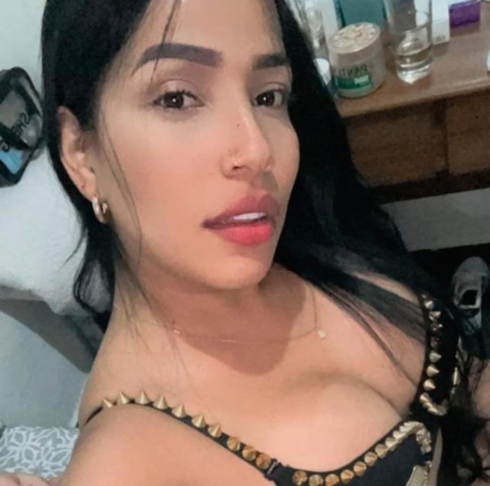 EXOTICA MORENA A TU DISPOSICIÓN COLOMBIANA, 24 H