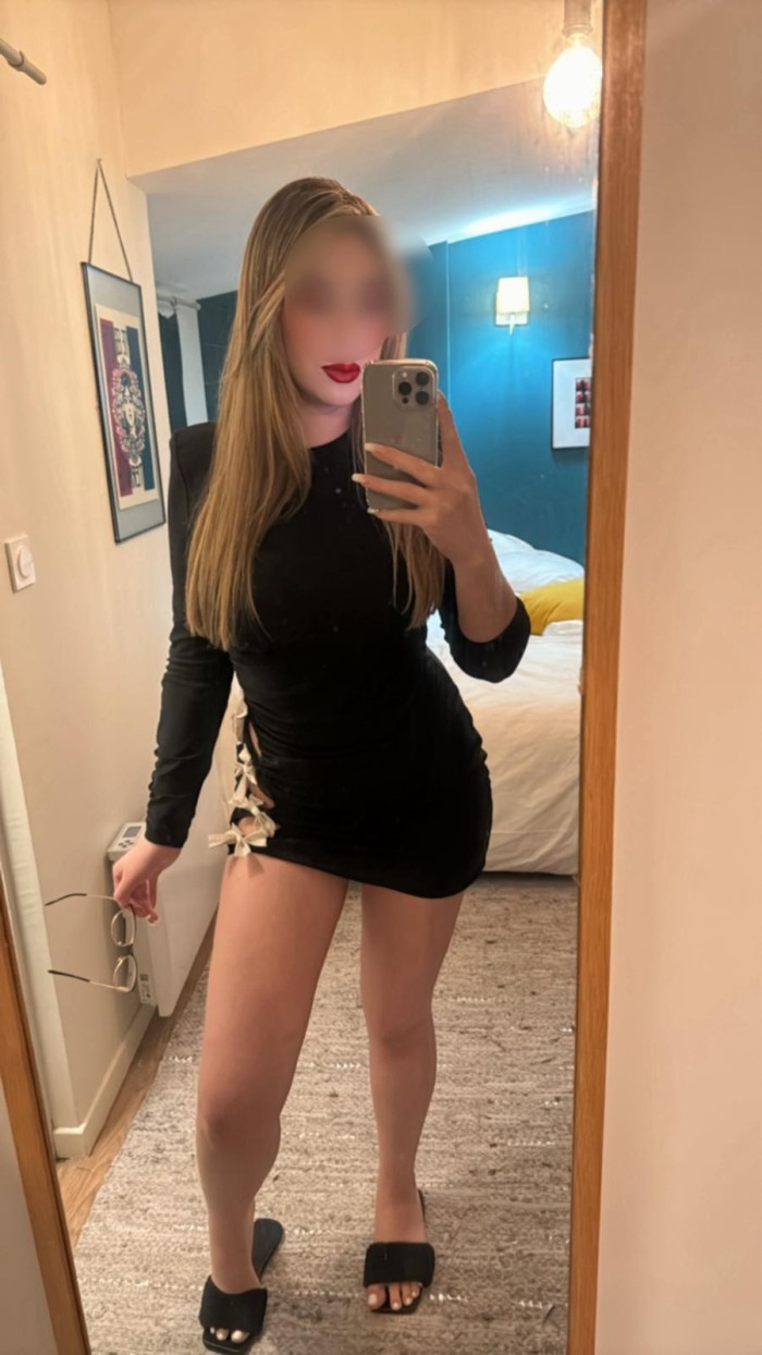 cachonda alegre muy implicada 24h