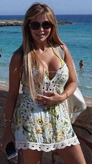 Preciosa rubia reina del sexo y de las fiestas