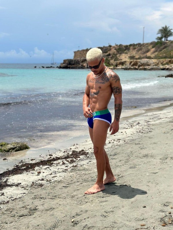 Gregorio chico latino