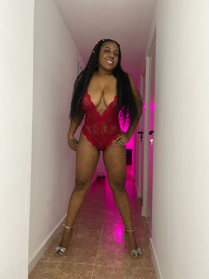 UNA DIABLA EN LA CAMA