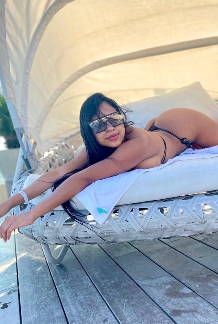 La chica mas rica y sexy que tus ojos van a mirar