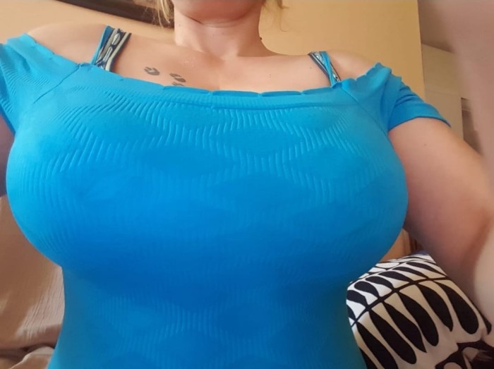 TANIA 672508920 ATRACTIVA CARIÑOSA SIMPATICA