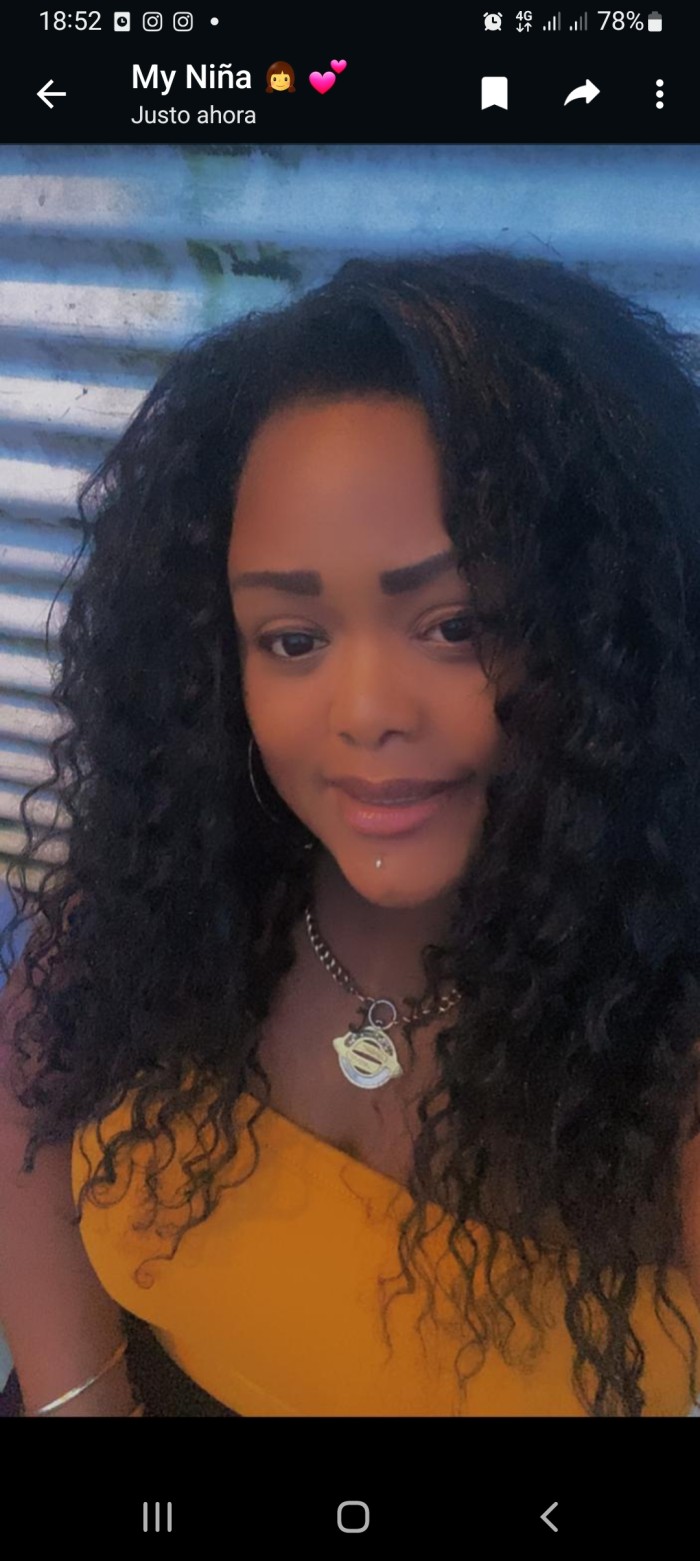 Dominicana extrovertida