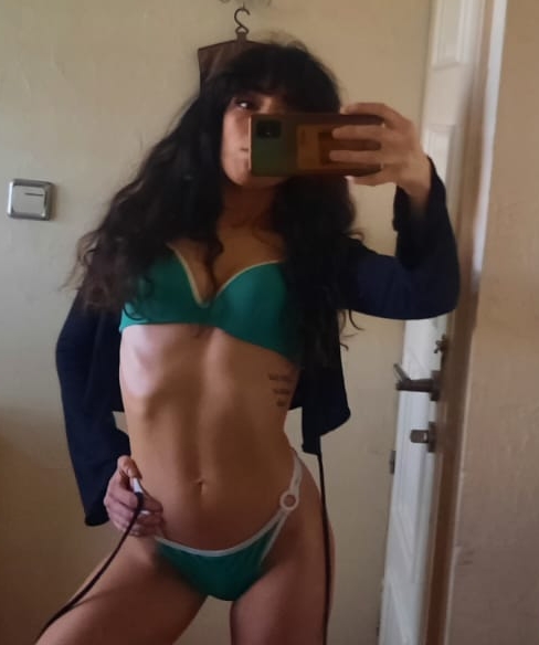 ESPÑOLA, JOVENCITA, DELGADITA. HOY ME ESTRENO