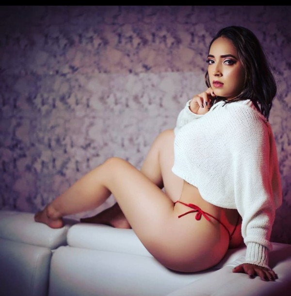 Hola amores soy Julián  nueva en tu zona