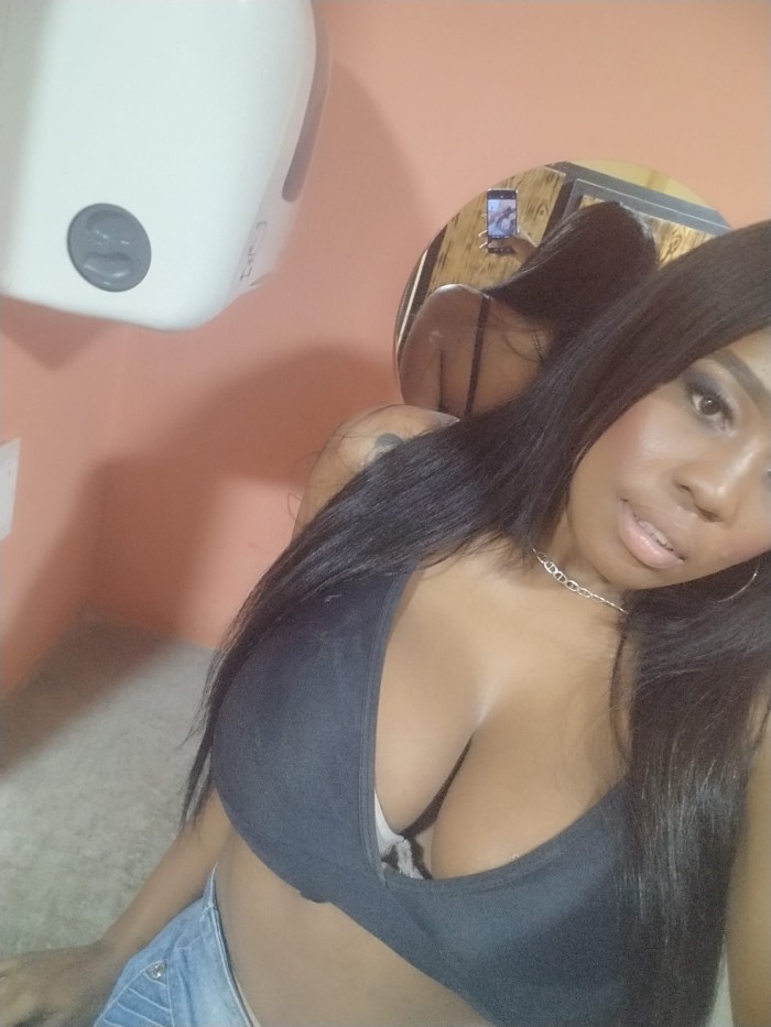 LA MAS FIESTERA