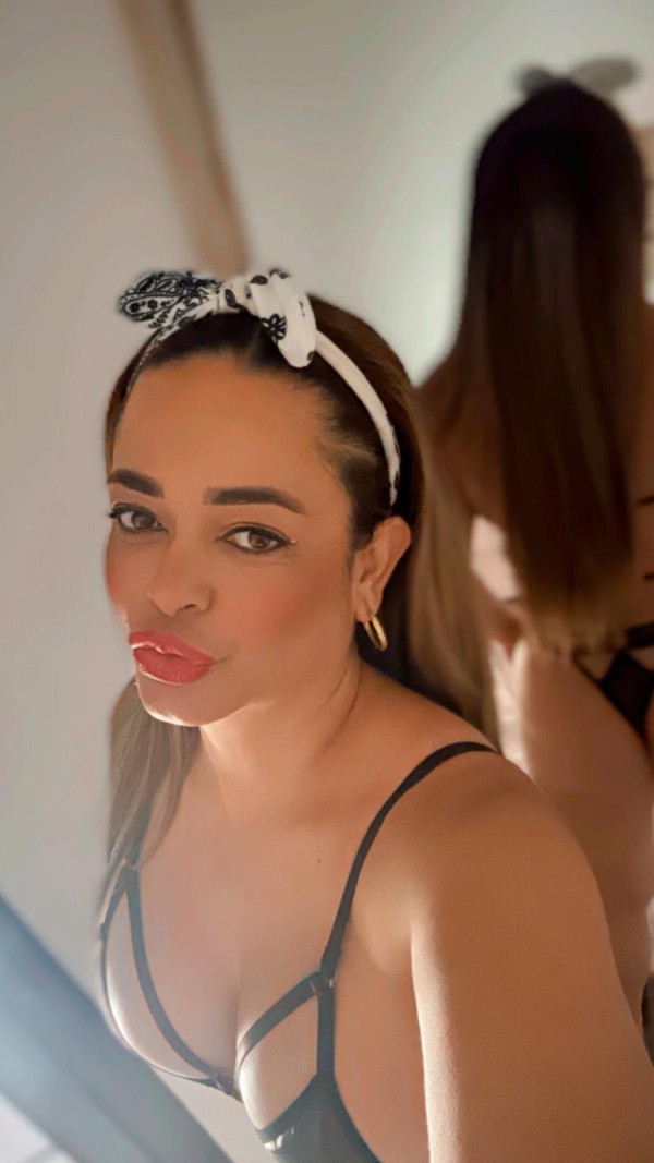 Lina, colombiana increíble novedad en Palmones