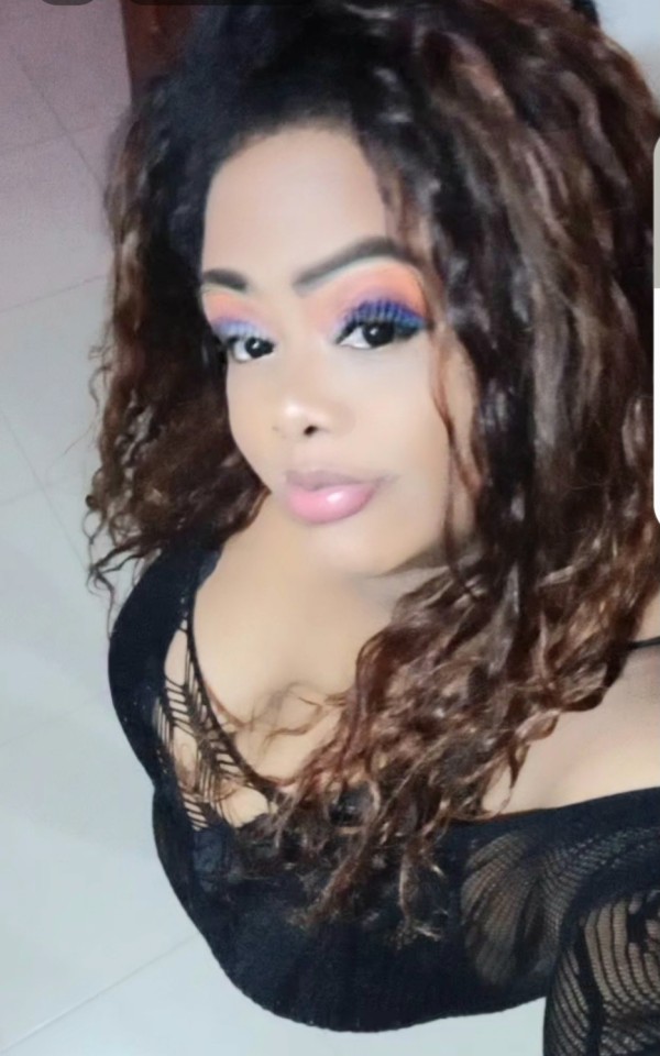 Dominicana extrovertida