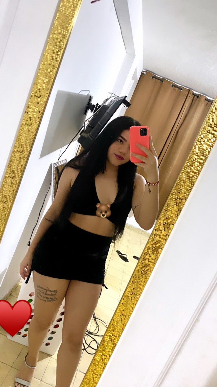 Hola soy Nicol chica nueva en la zona