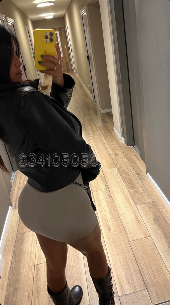 LUCIA MORENAZA FIESTERA CON SABOR A CHOCOLATE