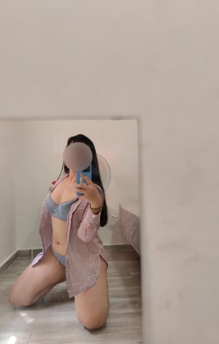 Una ardiente jovencita venezolana con ganas de chu