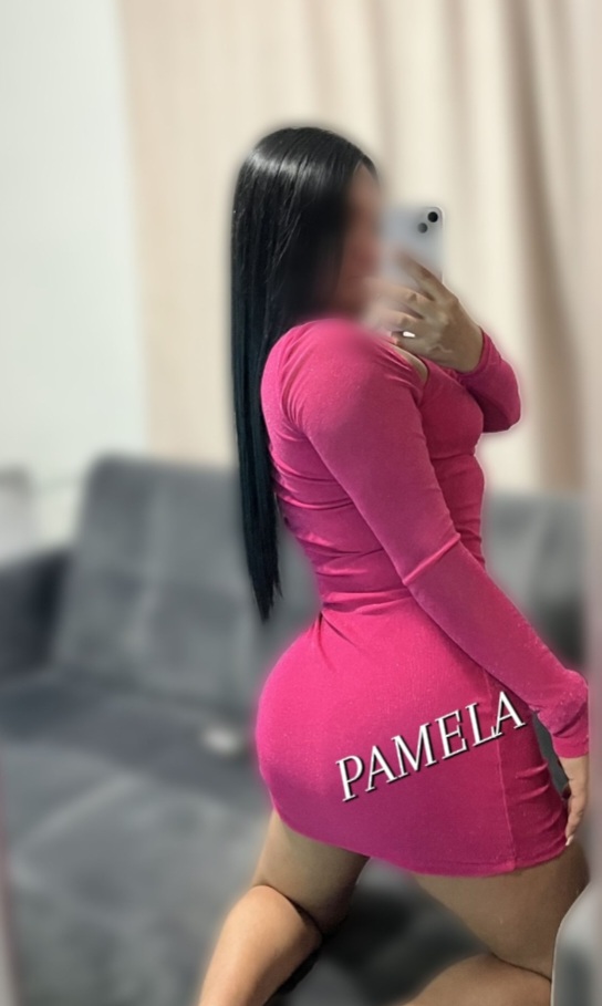 UNA MORENA FINA , FIESTERA , ANAL , TRATO DE NOVIOS ,FRANCES NATURAL.