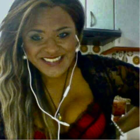 SOY UNA CHICA TRANS TE ATREVETE VENGA A DISFRUTAR