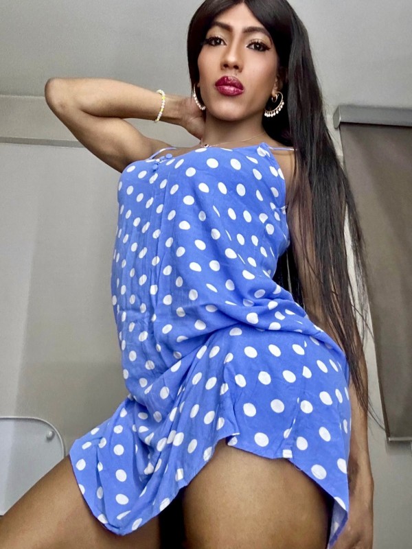 Tú amante y amiga perfecta XL dominante.pasiva latina dotada complaciente