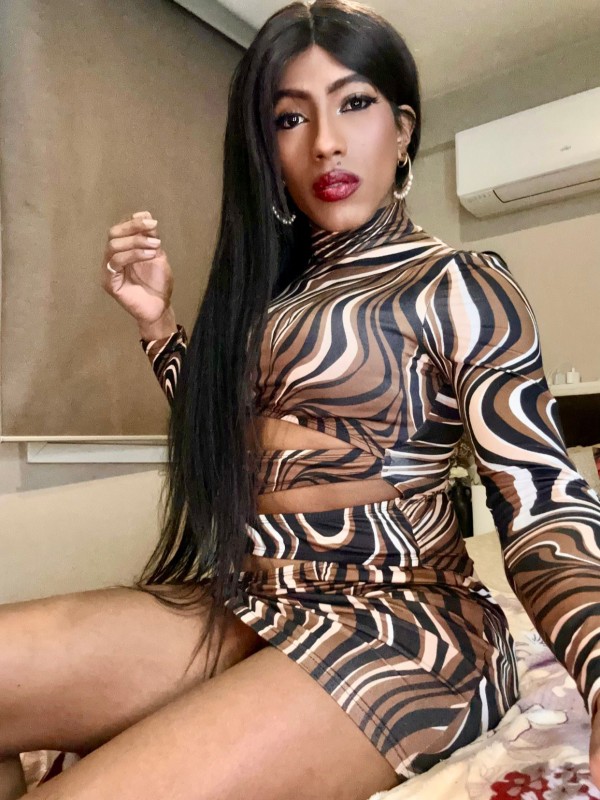 Tú amante y amiga perfecta XL dominante.pasiva latina dotada complaciente