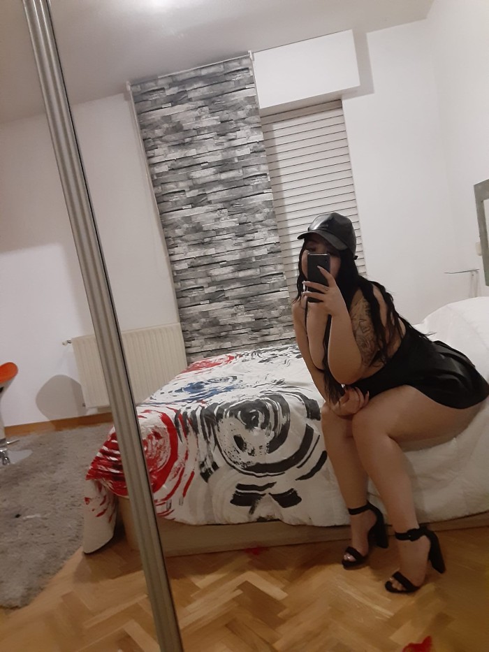 JOVENCITA CULONA FIESTERA CACHONDA