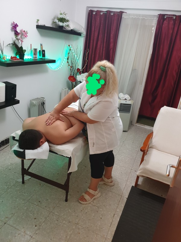 Masajista titulada real