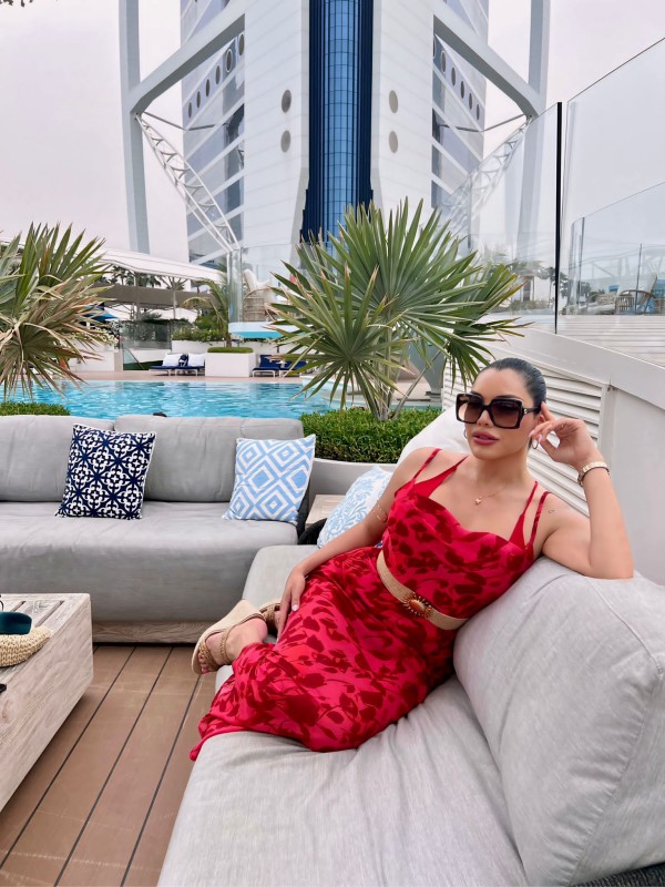 una chica de alto standing