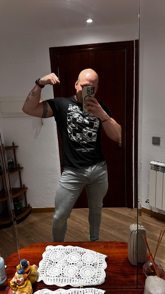 Hetero, Recien llegado a León solo mujeres