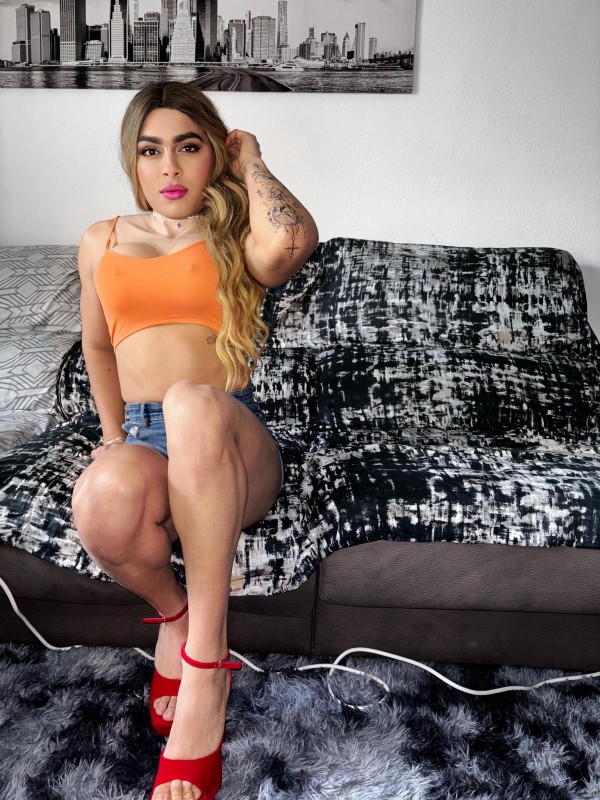 Chica trans latina fogosa