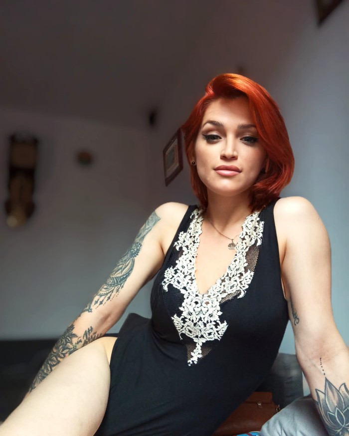 Siempre cachonda y con mucho esperma.