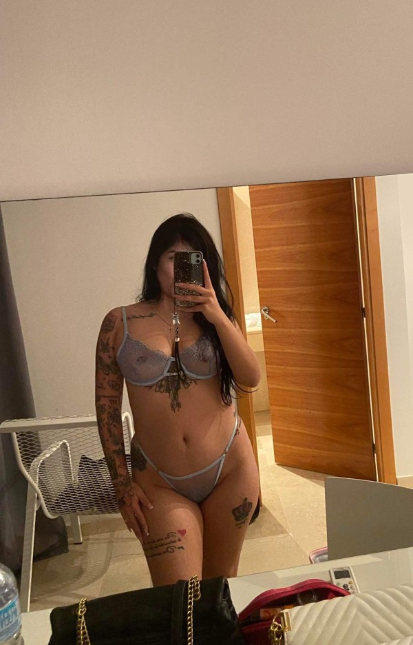 CUBANITA EN MIS TETAS