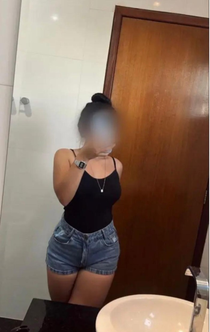 ESTEFANIA VENEZOLANA CON CHOCHITO JUGOSO