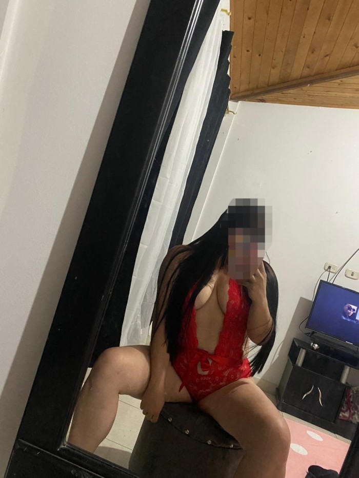 Casa miel las chicas más guapas de Olot