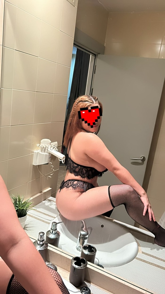 Casa miel las chicas más guapas de Olot