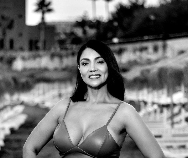 Hola mis amor soy una chica profesional