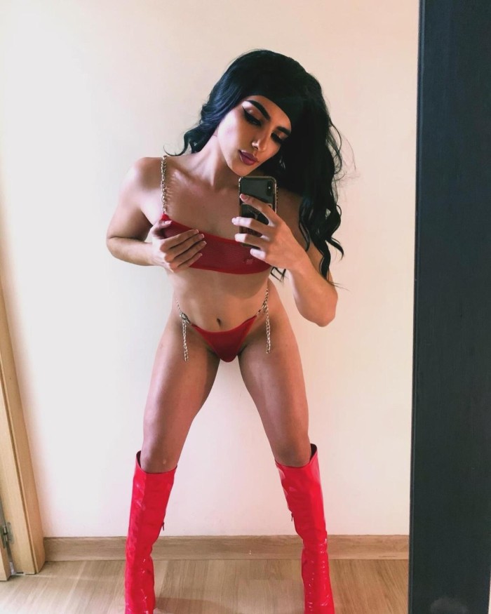 DERRAMA TU LECHITA EN MI PIEL…