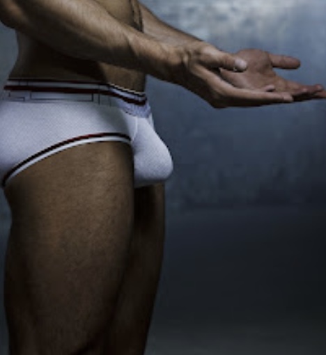 Chico de origen arabe