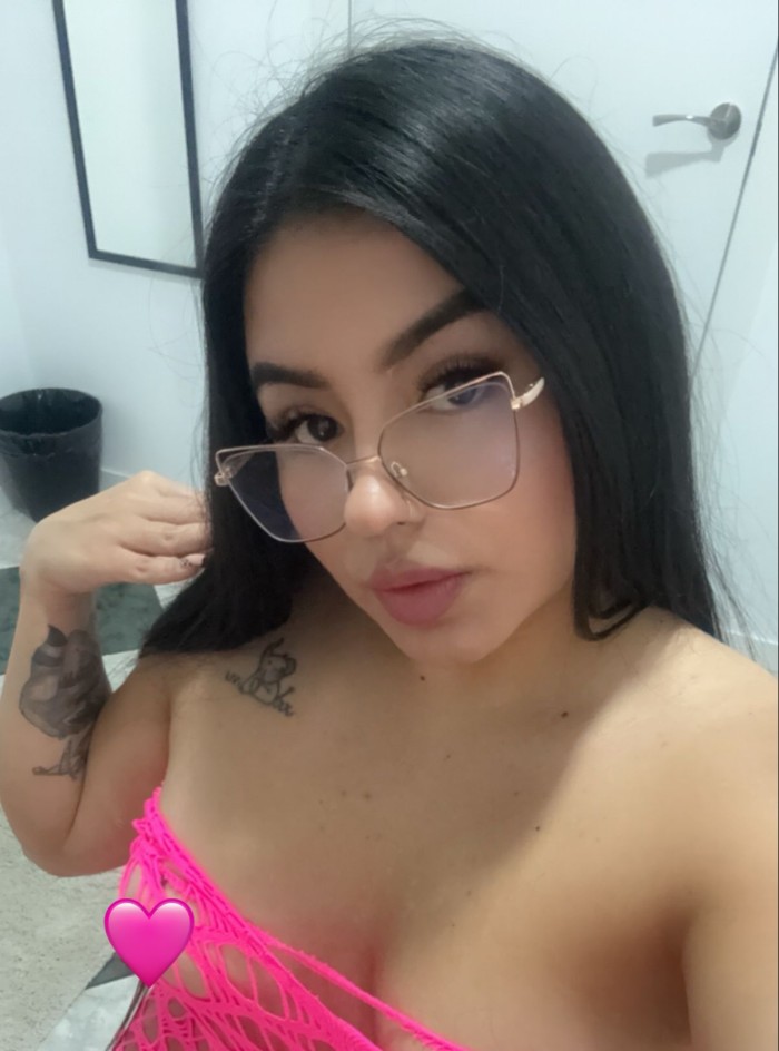 JOVENCITA FIESTERA CON GANAS DE FOLLAR