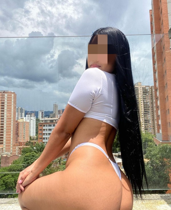 LATINA EXOTICA Y FIESTERA