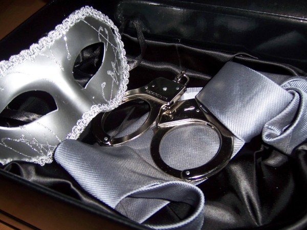 TRABAJO EN MAZMORRA DE BDSM PARA CHICA SUMISA