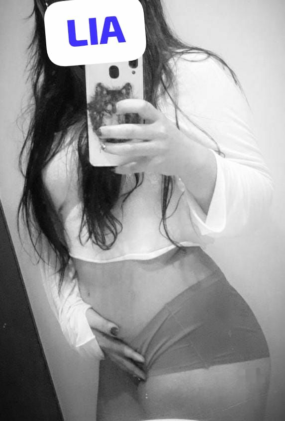 LIA….OFERTAS TODA LA NOCHE —-DUPLEX..LÉSBICO